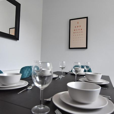 Central, Contractor&Family Friendly, Smarttv Sunderland  Luaran gambar